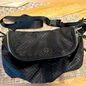 Lululemon festival bag.